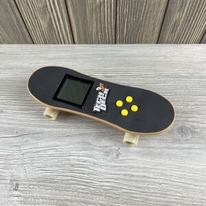 Tech Deck Electronic Handheld Skateboard Game Playmates Toys 1999 Working